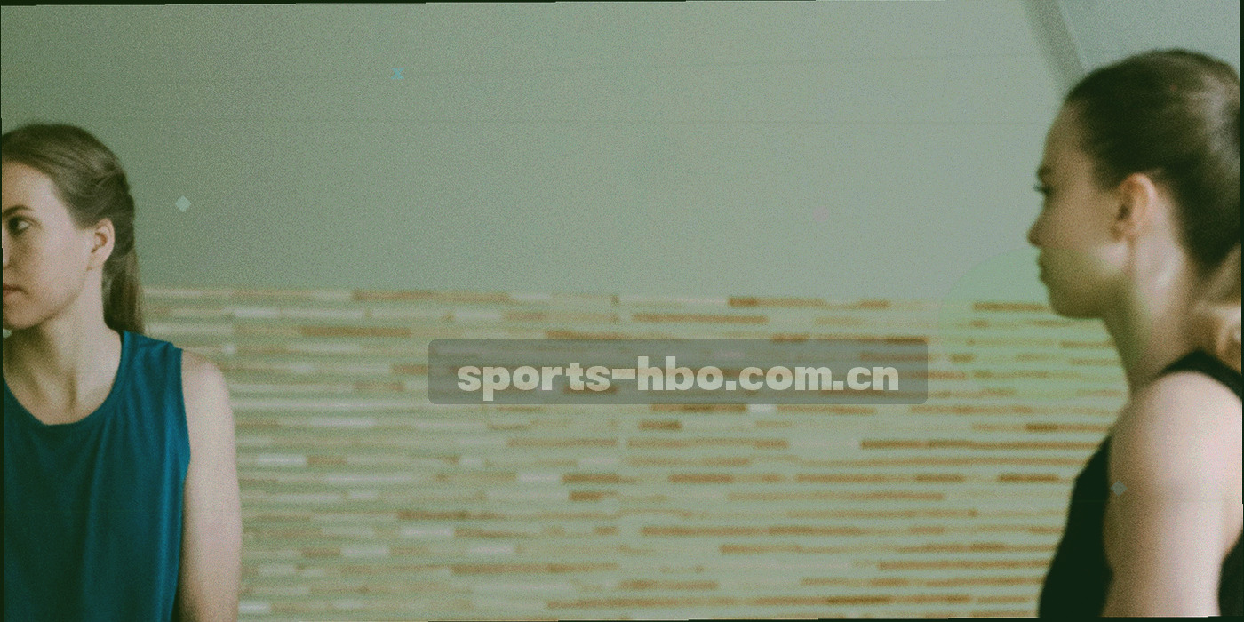 抽象的节点连线与刻度纹理，示意合作从提出到落地的推进节奏